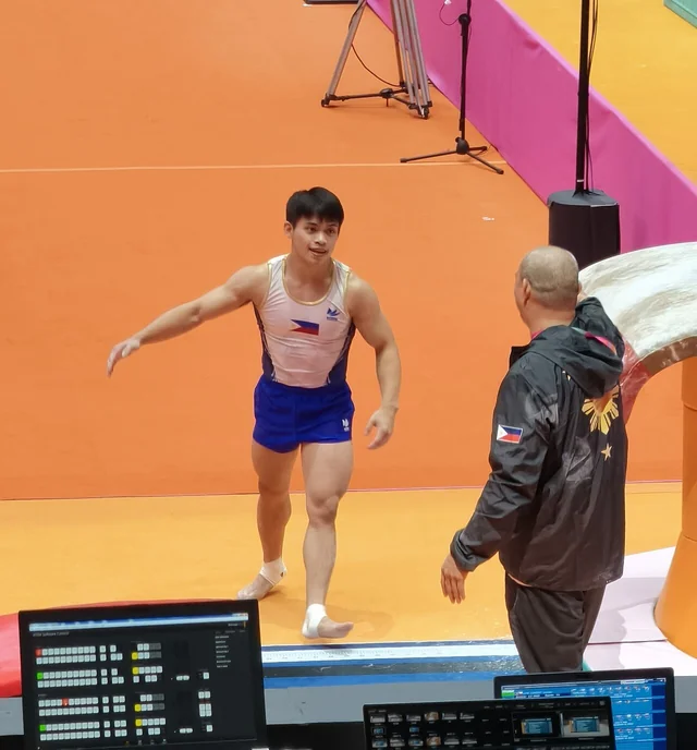 Carlos Yulo sa world championships sa gymnastics sa Jakarta