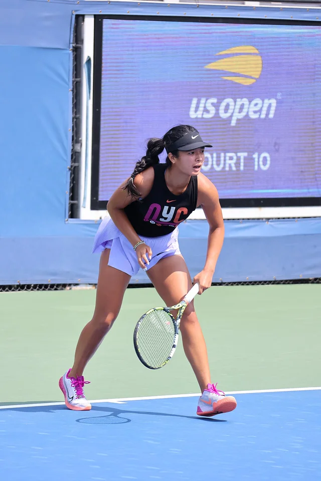 Alex Eala na nagsasanay sa tennis sa US Open noong 2024