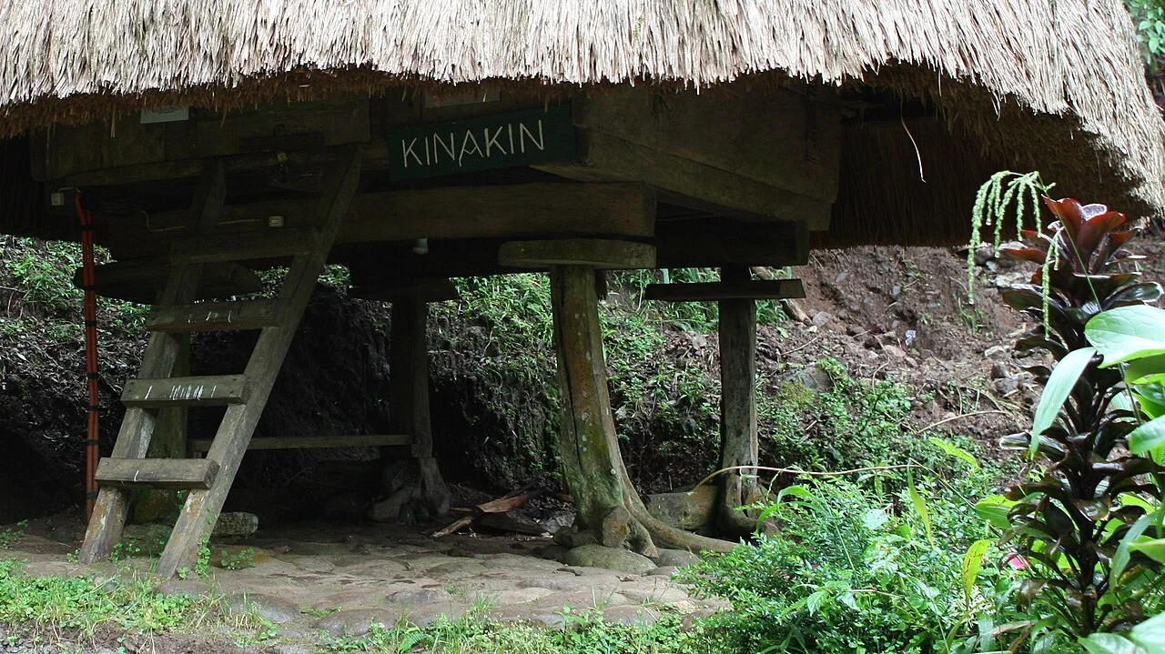 Tradisyonal na bahay Ifugao sa Tam-awan Village sa Baguio.